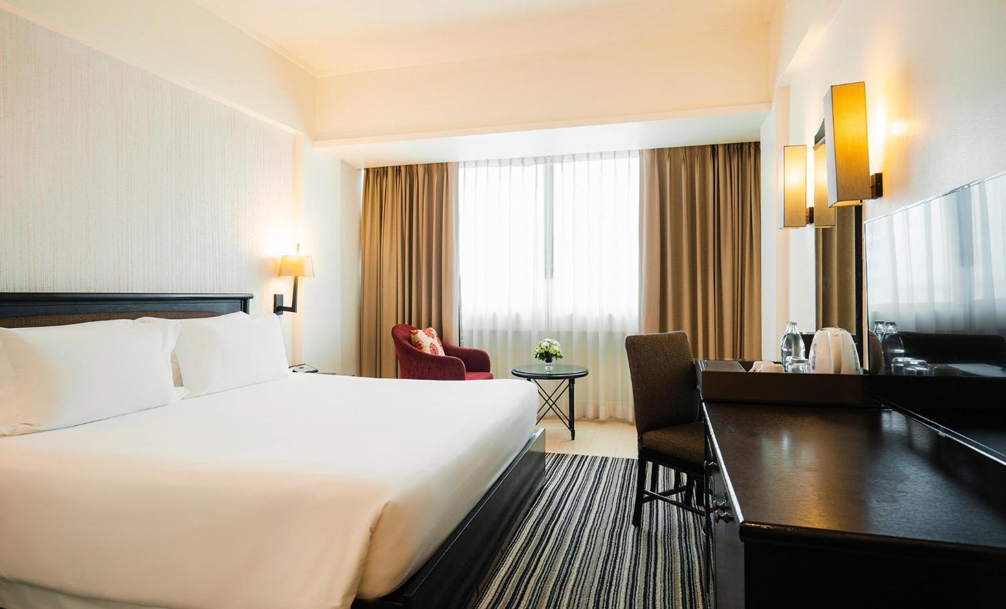 Centara Hotel Хатъяй Экстерьер фото