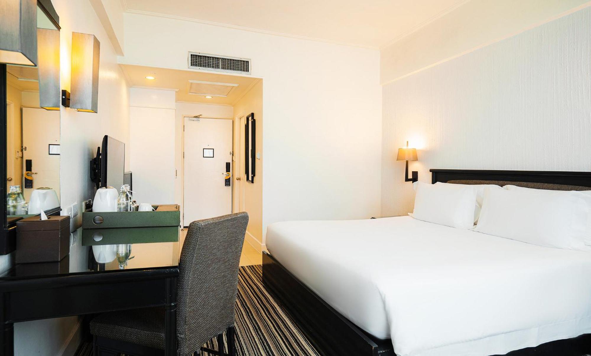 Centara Hotel Хатъяй Экстерьер фото