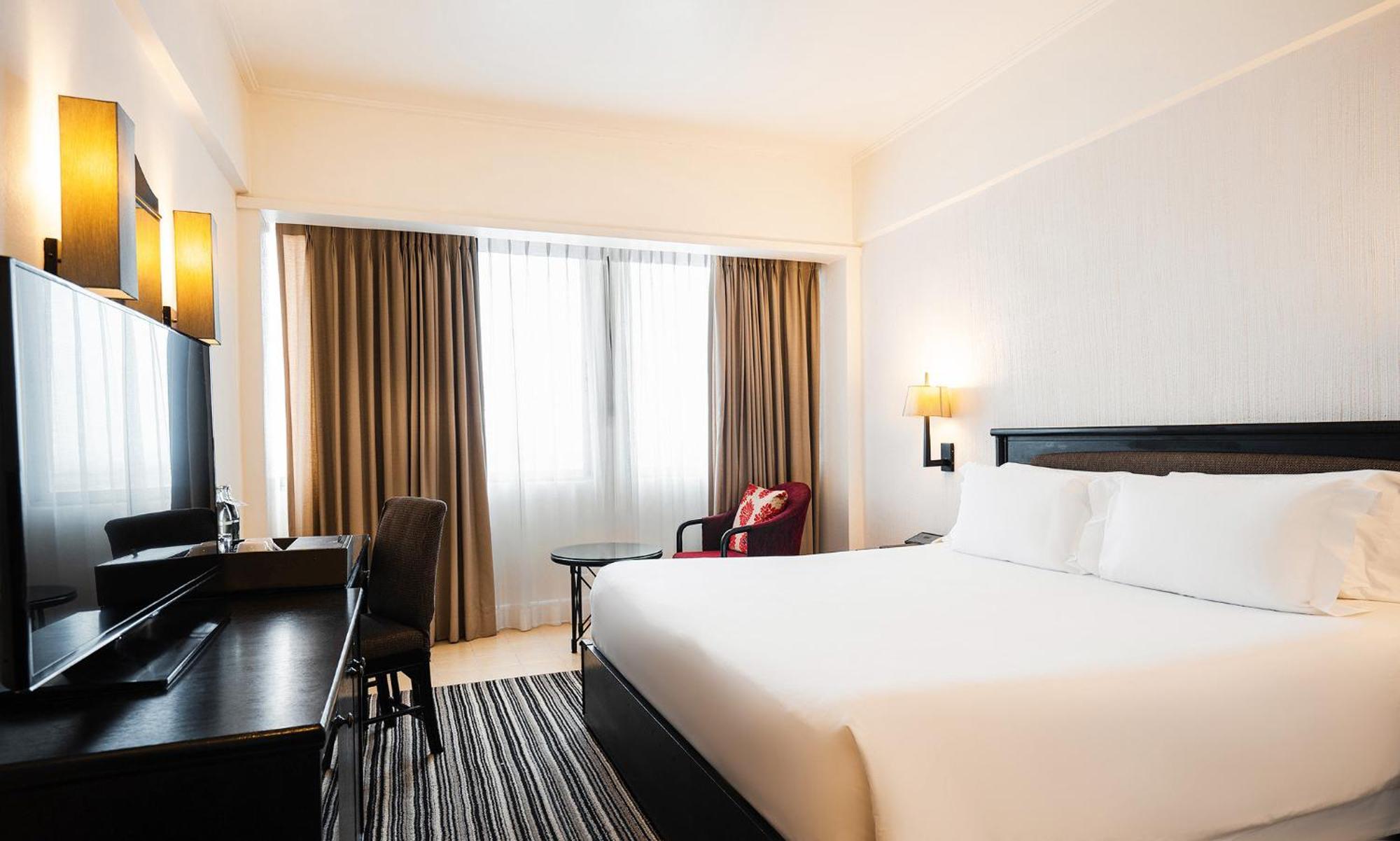 Centara Hotel Хатъяй Экстерьер фото