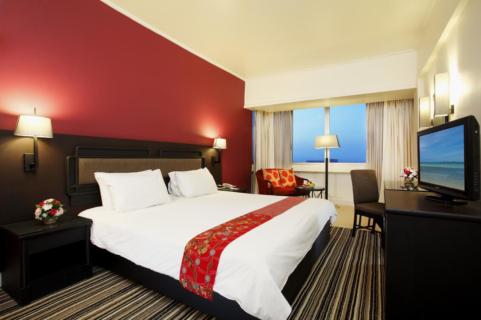 Centara Hotel Хатъяй Экстерьер фото