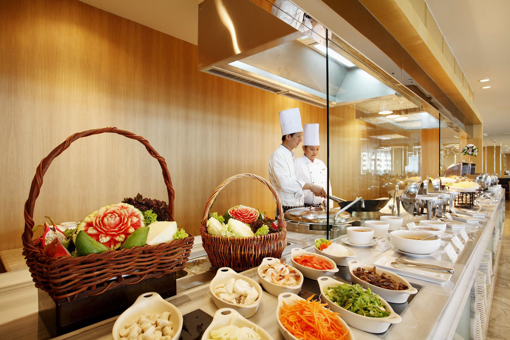 Centara Hotel Хатъяй Экстерьер фото